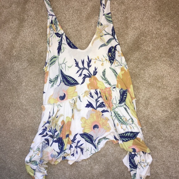 ACCEPTING OFFERS Urban Outfitters kimchi blue tank - Picture 2 of 3